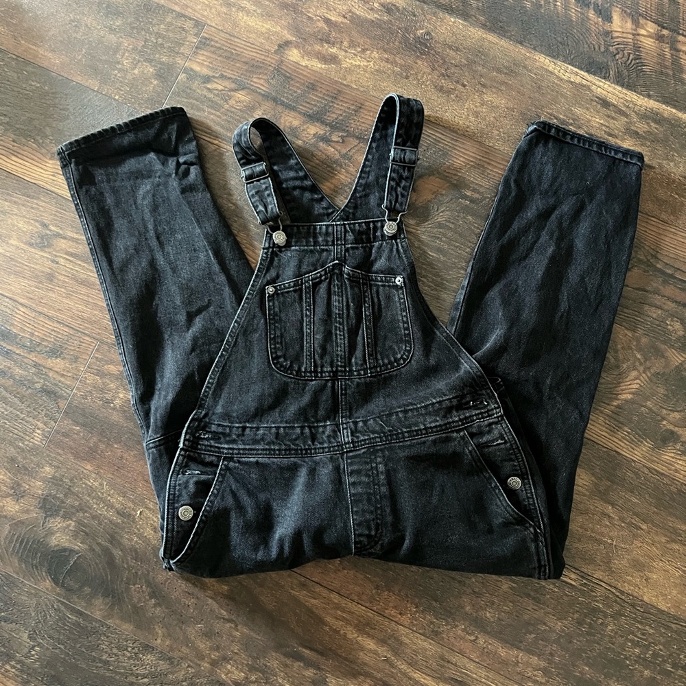 Black Old Navy Overalls